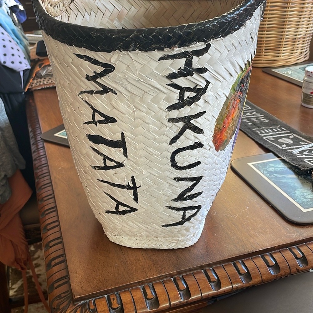 🌟🛍️HOST PICK🛍️🌟STUNNING HANDMADE BY THE MASAI MARA WICKER BASKET - Picture 4 of 8